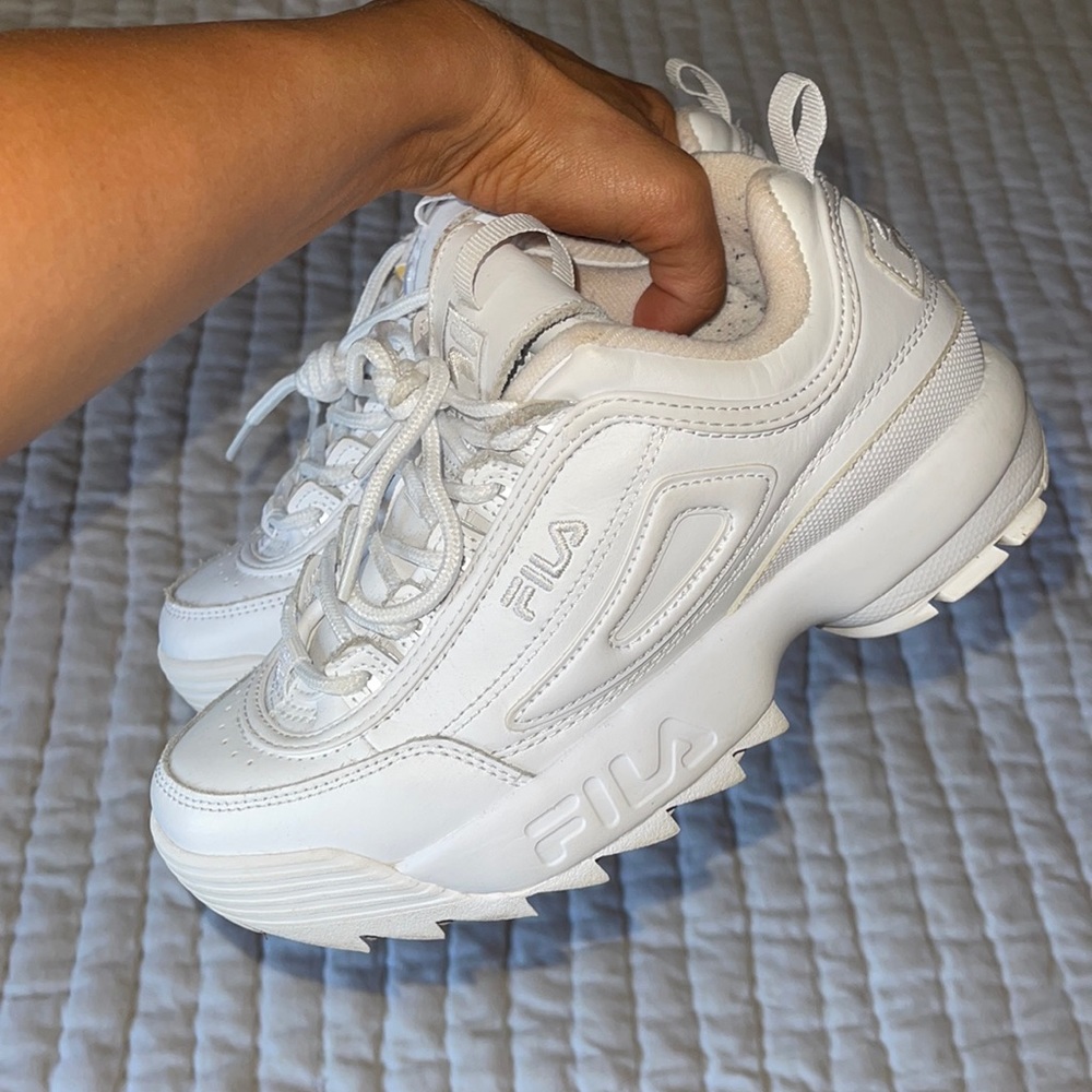 ALL WHITE FILA DISRUPTOR II PREMIUM SNEAKER